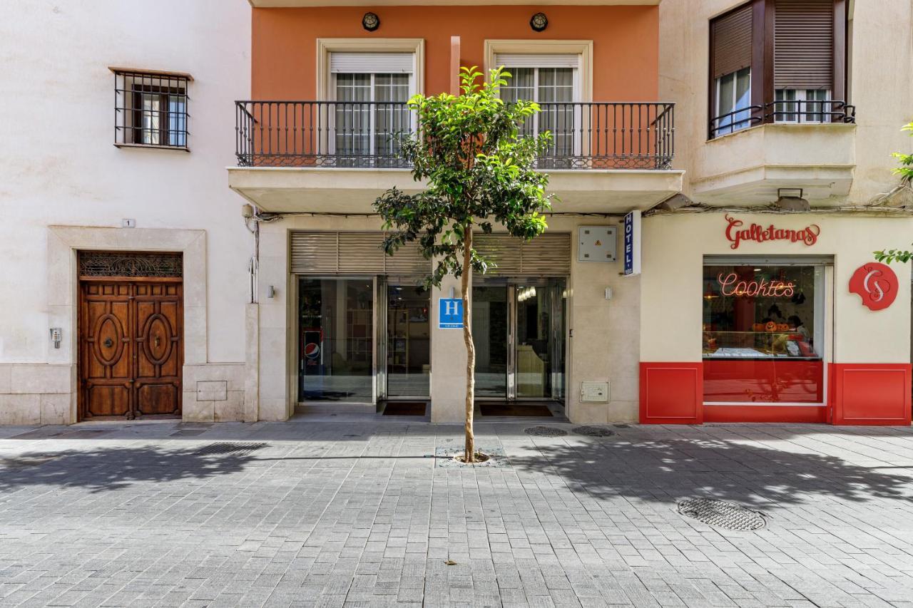 Hotel Trebol Malaga Exterior photo